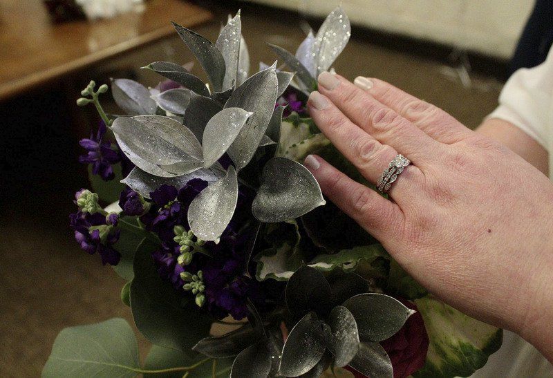 'A beautiful time' Mayor weds couple at city hall ceremony
